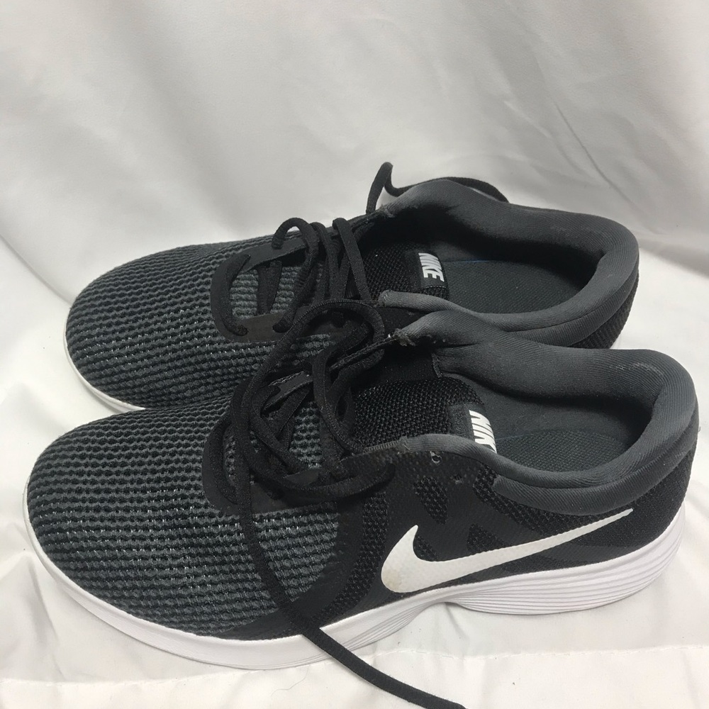 Nike Revolution 4 Men’s Running Shoe Black